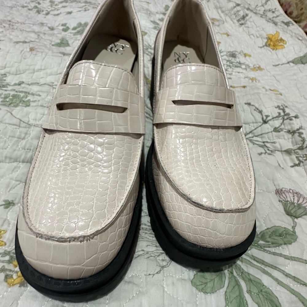 Faux Crocodile Cream Platform Loafers